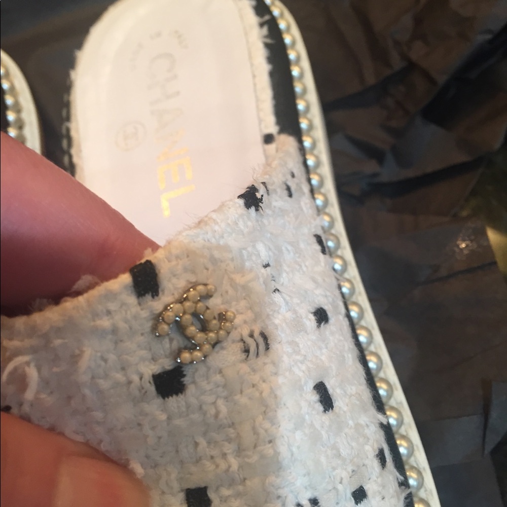 Chanel tweed mules - Picture 6 of 8